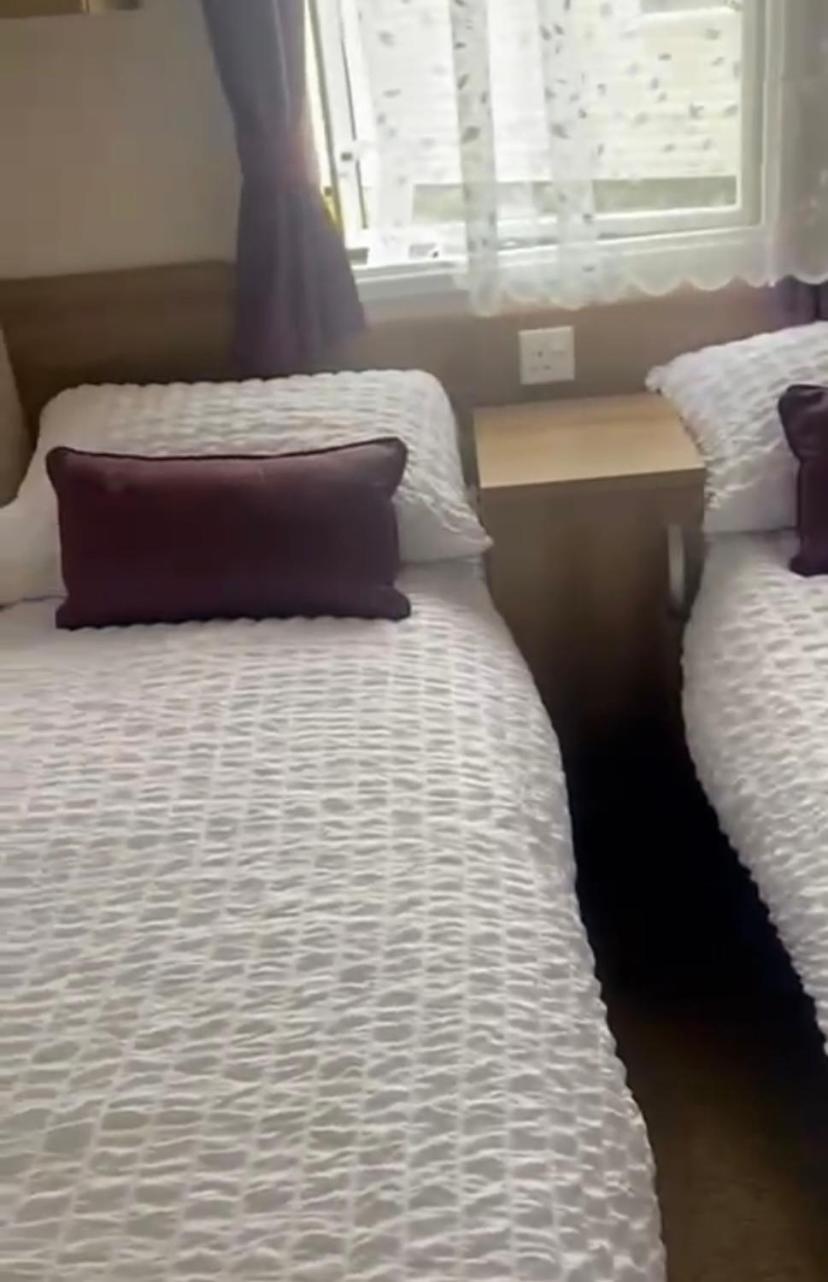 Caravan Church Farm Holiday Village Pagham Bagian luar foto