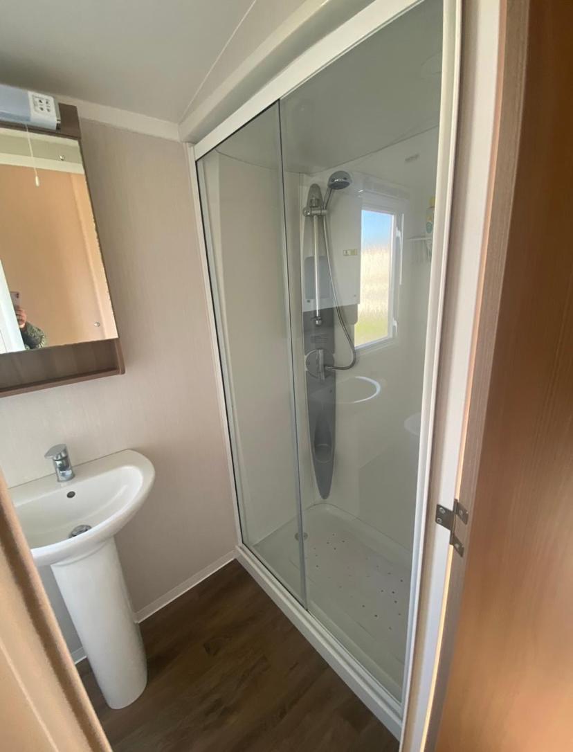 Caravan Church Farm Holiday Village Pagham Bagian luar foto