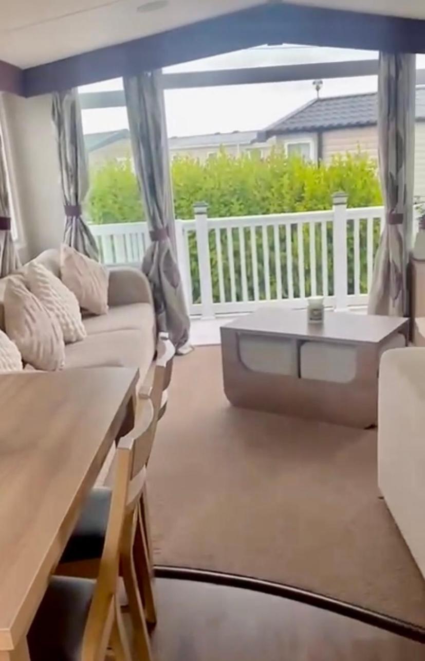 Caravan Church Farm Holiday Village Pagham Bagian luar foto