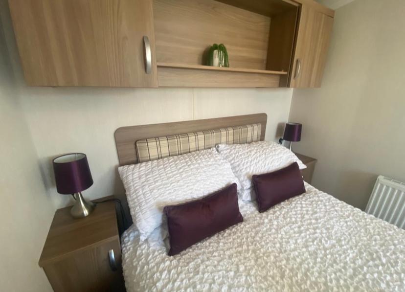 Caravan Church Farm Holiday Village Pagham Bagian luar foto